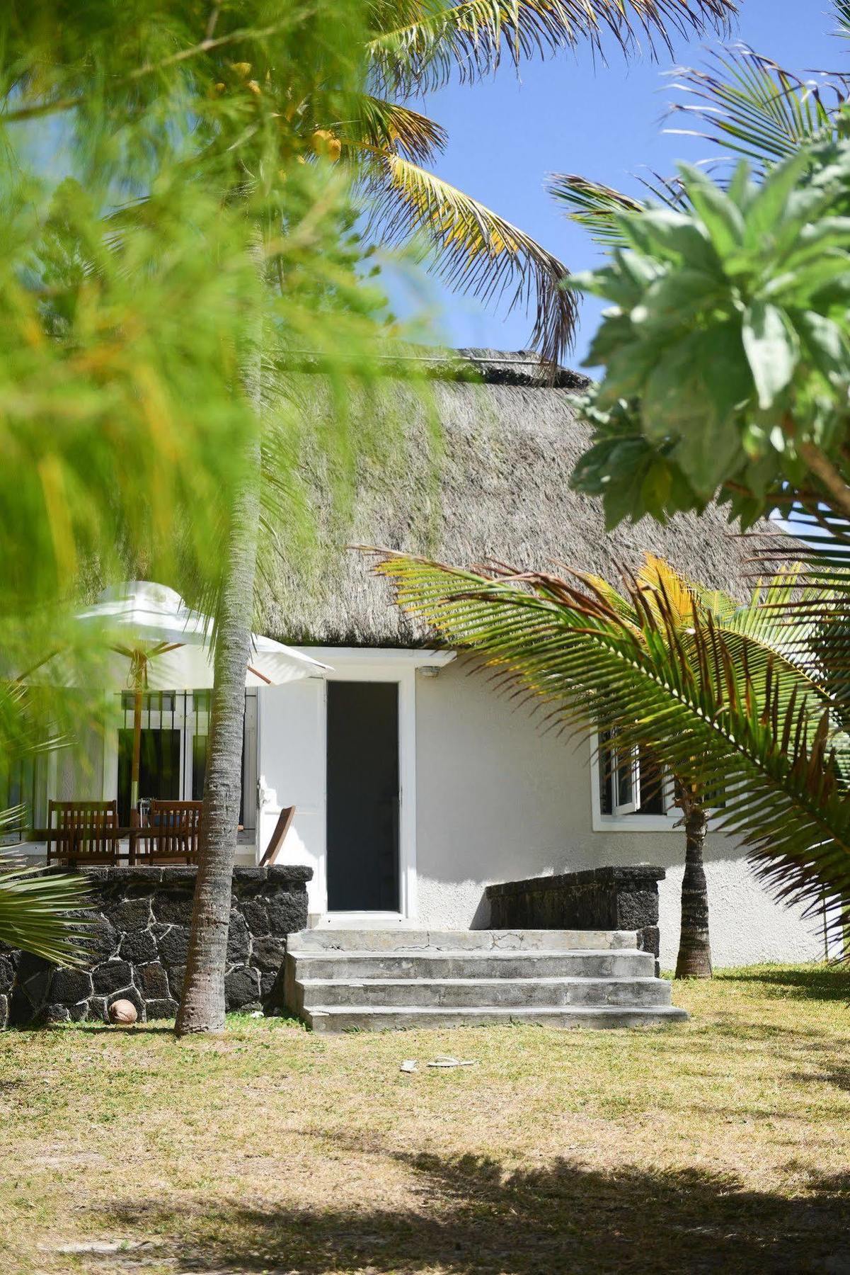 Veloutier Blanc Beachfront Villa By Staymauritius Buitenkant foto