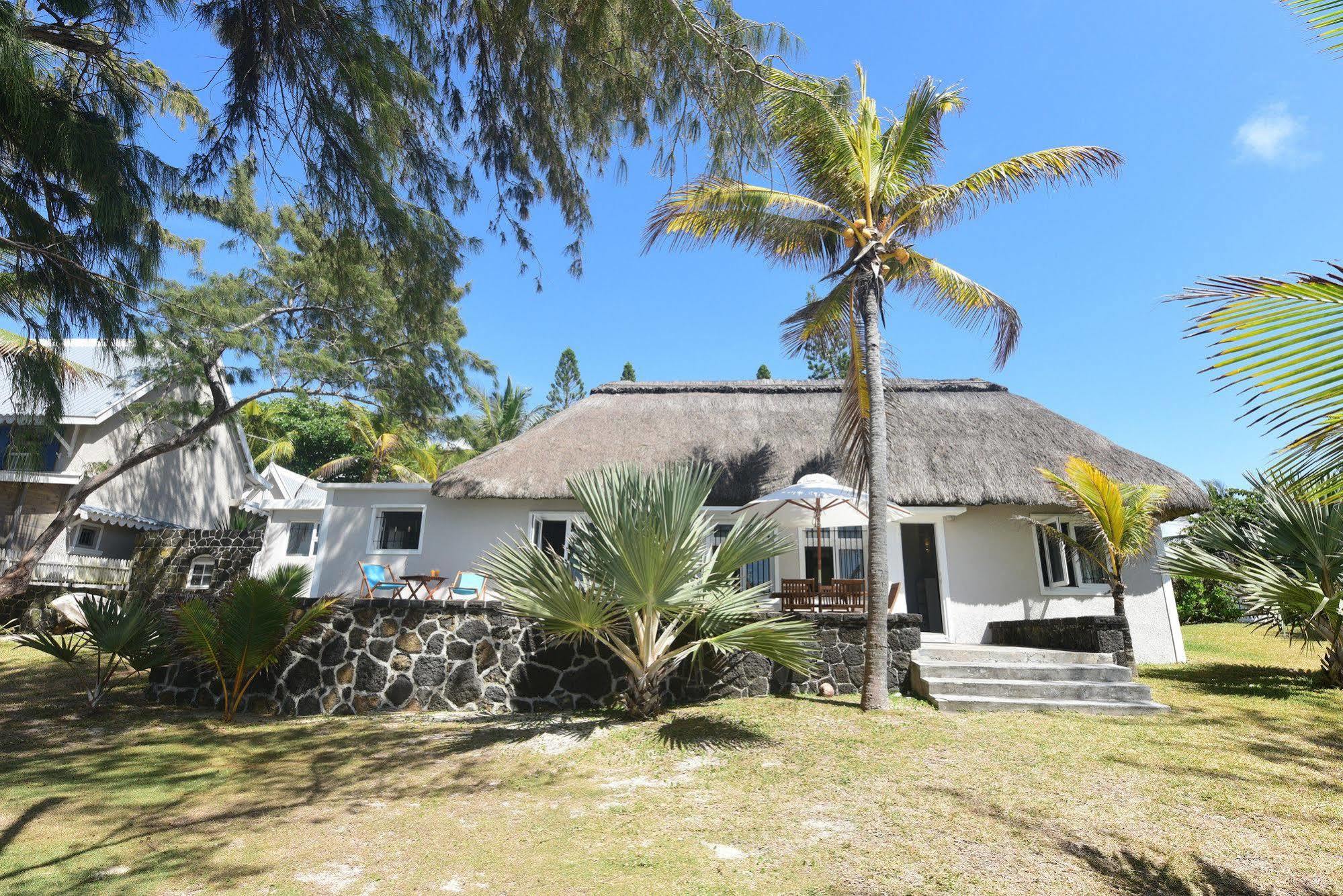 Veloutier Blanc Beachfront Villa By Staymauritius Buitenkant foto